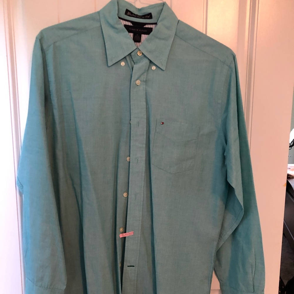 Tommy Hilfinger size M button down
